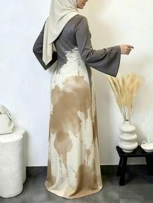 Women's Elegant Flowing Arabic Robe, Ombre Print, Flared Sleeves, Round Neck Knit Long Kaftan Robe - Khaki - View 4