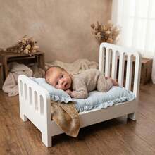 1 Set gestreifte weiße & kaffeefarbene Holz-Fotografie-Requisiten für Neugeborene mit passender Matratze, Vintage-Stil Baby-Holzbett-Requisite ➕ passende Matratze, geeignet für Neugeborenen-Fotoshootings, Porträtfotografie und als Bekleidungsfotografie-Accessoire - Verschiedenfarbig - Übersicht 4