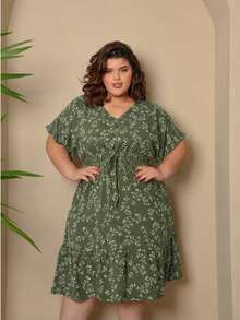 Batwing Dress Plus Size Midi Short Sleeve Duna Fabric Size U/G1 (Fits Sizes 44 To 50) With Front Buttons Elegant Simple Casual Fashion Ruffled Hem Buttons At The Front - 花綠背景 - 查看 1