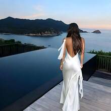 Elegant Satin Mermaid Maxi Dress| Draped Cowl Neck & Ribbon Strap Gown With Deep Open Back| Perfect Beach Wedding Guest & Reception Attire - 白色 - 查看 2