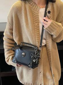 Nischen-Design Punk-Motorrad-Stil Totenkopf-Handtasche, modische Dekoration Gothic-Stil Schultertasche, geeignet für Halloween-Aktivitäten und Cosplay-Partys - Schwarz - Übersicht 5