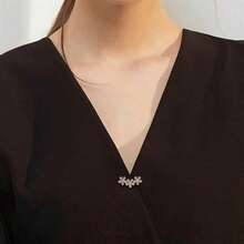 1pc 2PCS Small Flower Exquisite Brooch Pin For Clothing, Simple Shirt Anti-Exposure Button Collar Decoration Design Niche Brooch - Multicolor - View 2