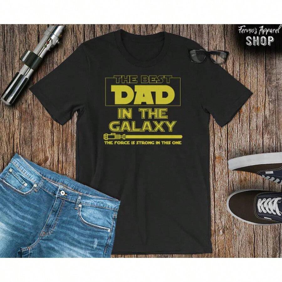 The Best Dad In The Galaxy Men's T-Shirt /  Dad Jedi Dad / Skywalker Dad Gift For Him /  The Force Is Strong On This One - 黑色的 - 查看 1