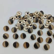 20入/1.3cm 時尚個性化極簡圓形黑金幾何圖案塑膠鈕扣，奢華復古不對稱圖案鈕扣，歐美風高端優雅百搭，適用於手工縫製、DIY衣物、包包、帽子、大衣、毛衣、長褲、襯衫裝飾 - 20pcs/1.3cm金色幾何條紋扣 - 查看 2