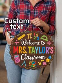 1 pieza Letrero de madera personalizado con borde ondulado para profesor de matemáticas, colgante de puerta con nombre de profesor personalizado, impreso con símbolos matemáticos, regla y calculadora, decoración de yute para colgar en el aula de matemáticas de primaria y secundaria, agradecimiento al profesor, regalos de vuelta al colegio - Multicolor - Ver 2