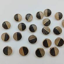 20入/1.3cm 時尚個性化極簡圓形黑金幾何圖案塑膠鈕扣，奢華復古不對稱圖案鈕扣，歐美風高端優雅百搭，適用於手工縫製、DIY衣物、包包、帽子、大衣、毛衣、長褲、襯衫裝飾 - 20pcs/1.3cm金色幾何條紋扣 - 查看 4