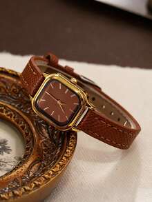 1pc Women's PU Strap, Exquisite Vintage Square Small Dial, Vintage British Style, Niche Luxury Fashion Quartz Watch, Suitable For Wearing On Holidays, Parties, Weddings, Back To School Season, Christmas, Thanksgiving, Halloween, Easter And Other Occasions, It Is The Best Gift For Women. - Brown - View 3