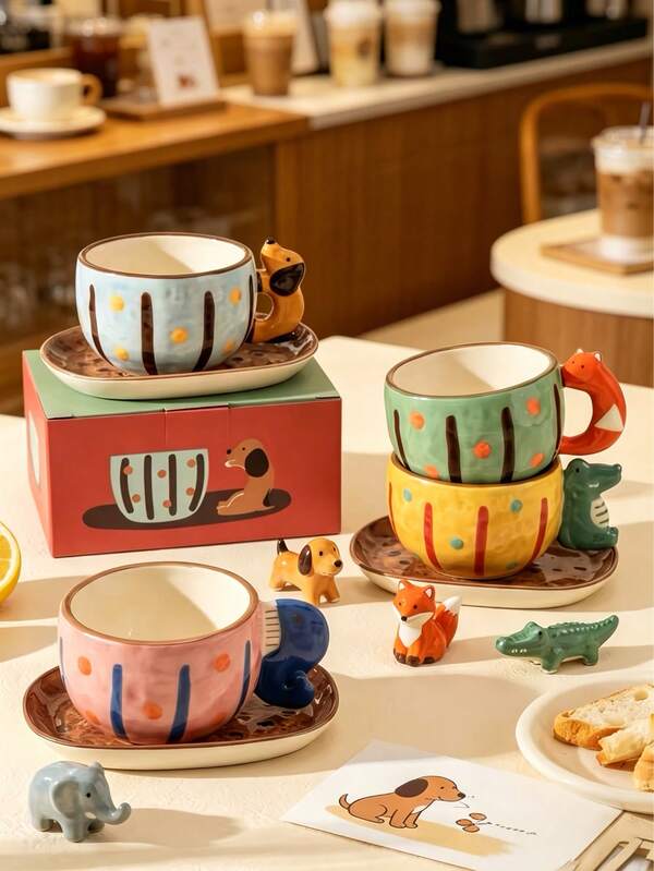 Juego de Taza y Plato de Cerámica con Asa de Animal 3D Lindo, Body de Taza Moldeado a Mano, Diseño de Rayas y Puntos Pintado a Mano Bajo Esmalte, Vajilla Multiusos para Café Té Leche, Desayuno en Casa Cafetería, Regalo para Toda Ocasión
