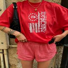 Heartfelt Daily Casual Graphic T-Shirt 100% Cotton Oversized Soft Breathable Casual Crewneck Short Sleeve Top Vintage Aesthetic Red White Stripes Stars 1776 Design For Casual Wearers Fashion Lovers Daily Outfit Enthusiasts Gift Givers - 紅色 - 查看 18
