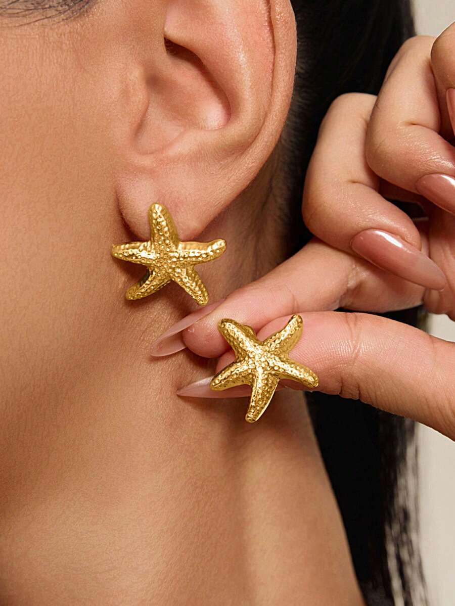 Altistry 1 Pair Of Stylish, Elegant And Simple Starfish Earrings - Yellow Gold - View 1