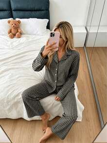 Nina Bonheur 2件組女款格紋鈕扣長袖睡衣上衣 + 直筒彈性腰長褲家居服套裝 - 灰色 - 查看 4