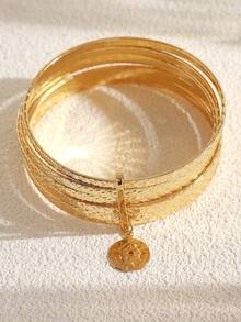 1 Set Elegant Fashion Coin Pendant Gold-Tone Minimalist Multi-Layer Women's Bracelet Set, Versatile Premium Casual Star Texture Bracelet, Suitable For Daily, Party, Date, Holiday, Music Festival, Summer Beach Vacation Wear, Commemorative Gift For Friends, Family, Couples, Women, Jewelry Accessories Original Design - Gold - View 4