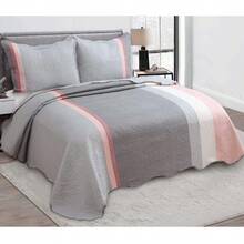 3-Piece Set: Double-Sided Queen Bedspread, Patchwork Quilt, Ultra Patch - Verona - View 1