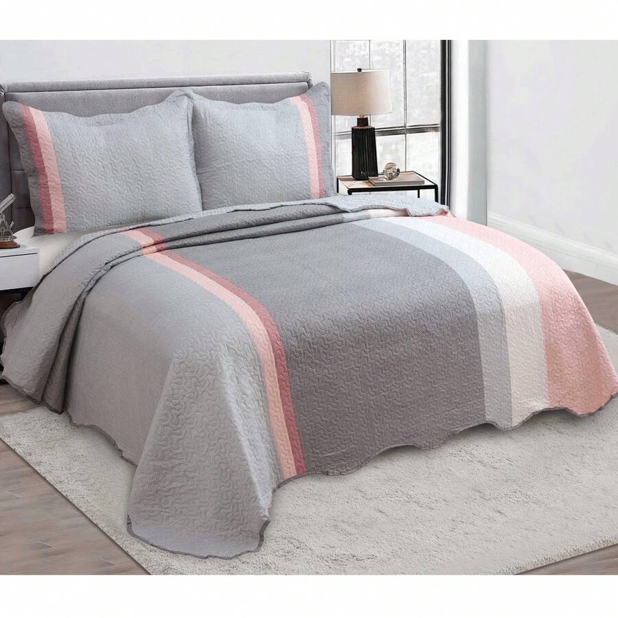 3-Piece Set: Double-Sided Queen Bedspread, Patchwork Quilt, Ultra Patch - Verona - View 1
