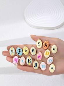 1 pieza Dijes de Letras Iniciales para Hacer Joyas DIY, Colgantes de Alfabeto Ovalados con Esmalte Dorado y Rayas de Colores, Dijes Surtidos A-Z para Pulseras y Collares - Multicolor - Ver 2