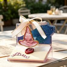 Miniso Colgante de la serie de letras brillantes de Harry Potter en caja ciega, estilo de letra vintage con cinta y lámina de oro, contiene lentejuelas brillantes, joyería exquisita de IP clásica, adecuada para colección y regalos de alta gama (1 pieza enviada al azar) - Multicolor - Ver 4