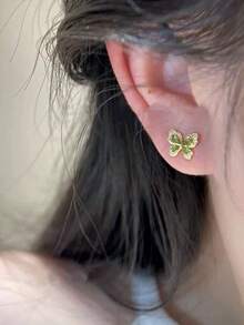 1 Pair Exquisite Small Butterfly Shaped Copper Alloy Inlaid Artificial Zirconia Elegant Vintage Design Suitable For Date Ball Party Women's Stud Earrings - Golden Yellow + Green - View 4