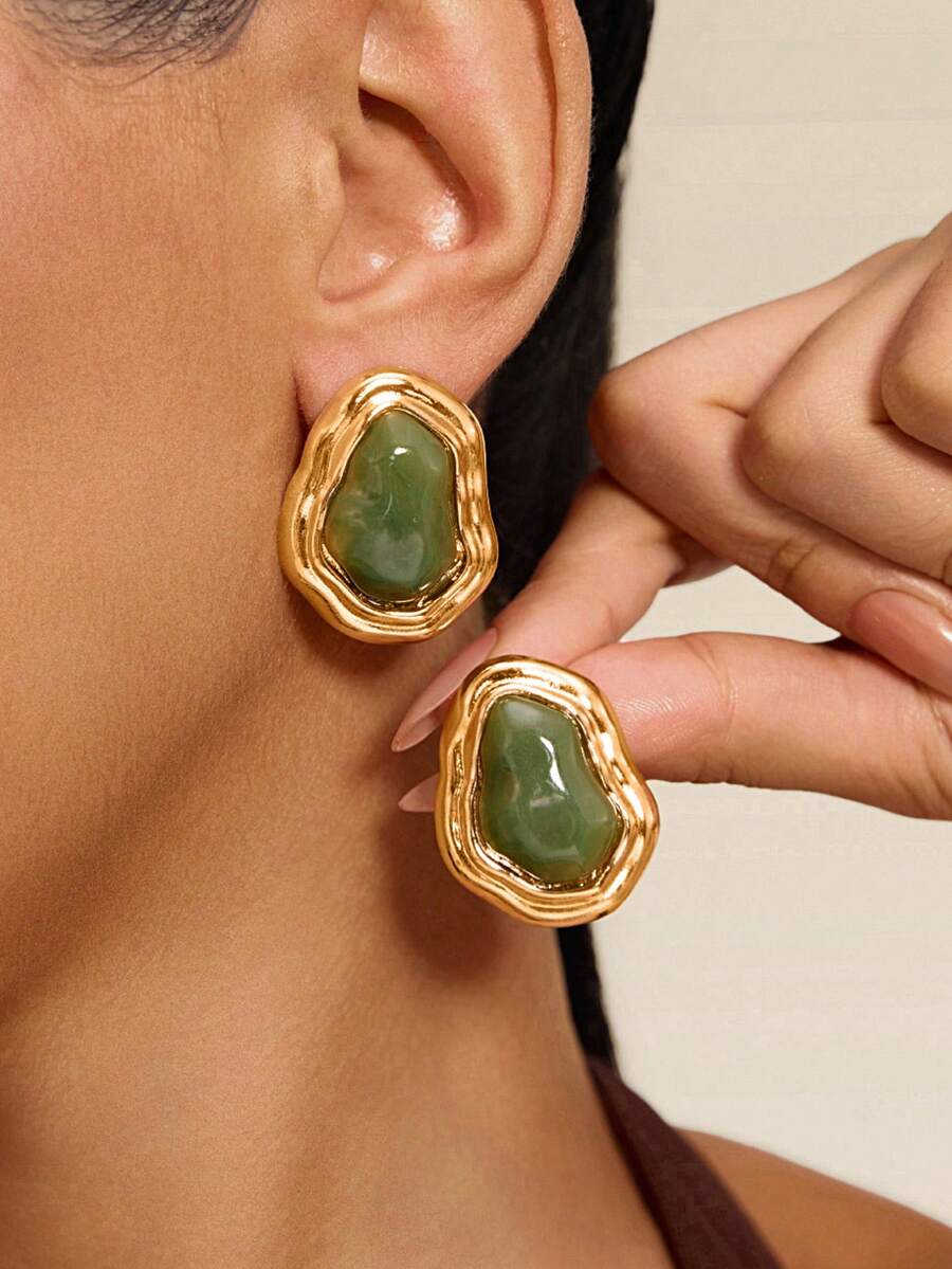 Altistry 1 Pair Asymmetrical Shaped Minimalist Retro Chic Earrings, Versatile For Commuting And Daily Wear - Green - View 1