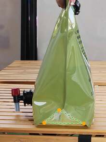 1個/2個/8.5L 可折疊便攜式戶外露營水袋附閥門，儲水袋，緊急水瓶儲存，男女通用，餐前準備，適用於露營、旅行、徒步、野餐、燒烤、緊急備用，戶外必需配件，廚房小工具 - 彩色 - 查看 8