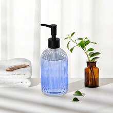 Dispensador de jabón de vidrio azul de 13.5 oz - Diseño de panal con bomba, rellenable para lavavajillas y loción (detalles en carbón transparente) regalos de Navidad - transparente - View 10