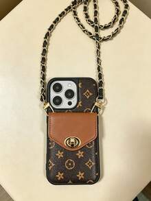1 pieza Funda de teléfono cruzada con estilo de fragancia de lujo, monograma, contraste y cierre de cadena, cuero acolchado con patrón vintage premium, funda protectora portátil con cadena de cuero para monedas y tarjetas para mujeres, compatible con Apple/ Galaxy S24 Ultra/ 17 Pro Max/16 Pro Max/12 Pro/13/14 Plus/15 Pro Max - Marrón - Ver 7