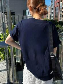 Women's Short-Sleeved T-Shirt, A New Summer Garment With A Print And Round Neck. A Basic, Comfortable, And Lightweight Style, It's Youthful, Goes With Everything, And Is Ideal For Casual Looks. - 藏蓝色 - 查看 2