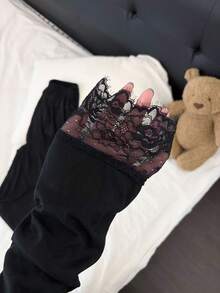 女款新款蕾絲飾邊拼接加厚睡衣家居套裝，2件套，適合戶外穿著 - 黑色 - 查看 3