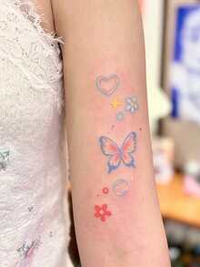 1 Pc Soft Pastel Gradient Butterfly & Heart Tattoo, Waterproof Kawaii Tiny Floral Sticker, Y2K Aesthetic Daily Wrist Body Decor For Girls - Black - View 4