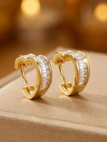 1 Pair Gold-Plated Rectangular Zirconia Heart-Shaped Huggie Earrings, Sparkling Cubic Zirconia Heart Earrings, Fashion Jewelry Suitable For Daily And Party Wear - Transparent Color - View 2