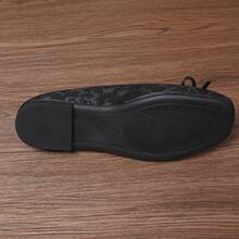 Women's Chinese Style Dark Pattern Jacquard Fabric Glossy Thin Strap Bow Decor Square Toe Low Vamp Flat Shoes French Gentle Commute Daily All Seasons Black Faux Satin Soft Sole Slip-On Granny Shoes - Black - View 9