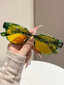 1 Pair Women's Fashion Glasses, Summer Beach Accessory - Multicolor - View 2