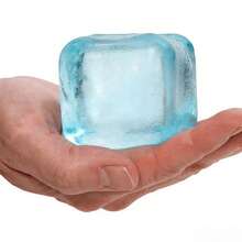 1pc Soft Comfortable Slow Rebound Malt Pink Crystal Apple, Ice Cube And Green Crystal Big Apple, Soft Ultra-Thin Sticky Outer Skin, Malleable Creamy Texture Squeeze Toy Ball, Suitable For Christmas Desk Decoration, Office Stress Relief, Ideal Gift - Multicolor - View 8