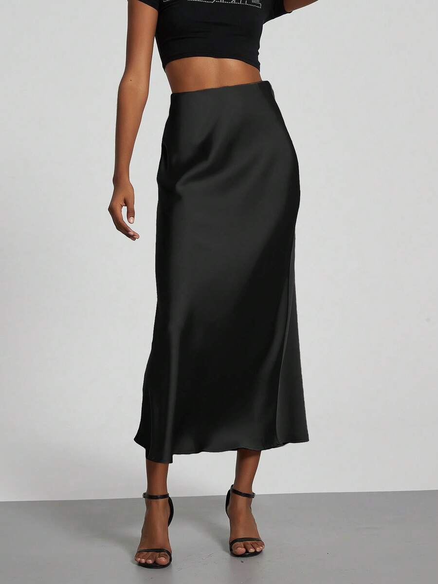 Elegant Textured Satin Midi Skirt That Flatters The Figure. - 黑色 - 查看 1