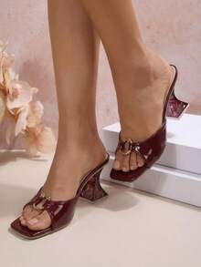 Sandalias de tacón alto con punta cuadrada y abierta, tacón asimétrico de cristal y brillo para mujer, sandalias de tacón grueso antideslizantes y resistentes al desgaste para exteriores, tacones altos con decoración de hebilla metálica en color rojo vino, adecuadas para fiestas, banquetes, bodas, reuniones, primavera, verano y otoño, combinan con vestidos, vestidos de noche, zapatos de verano para mujer - Burdeos - Ver 7
