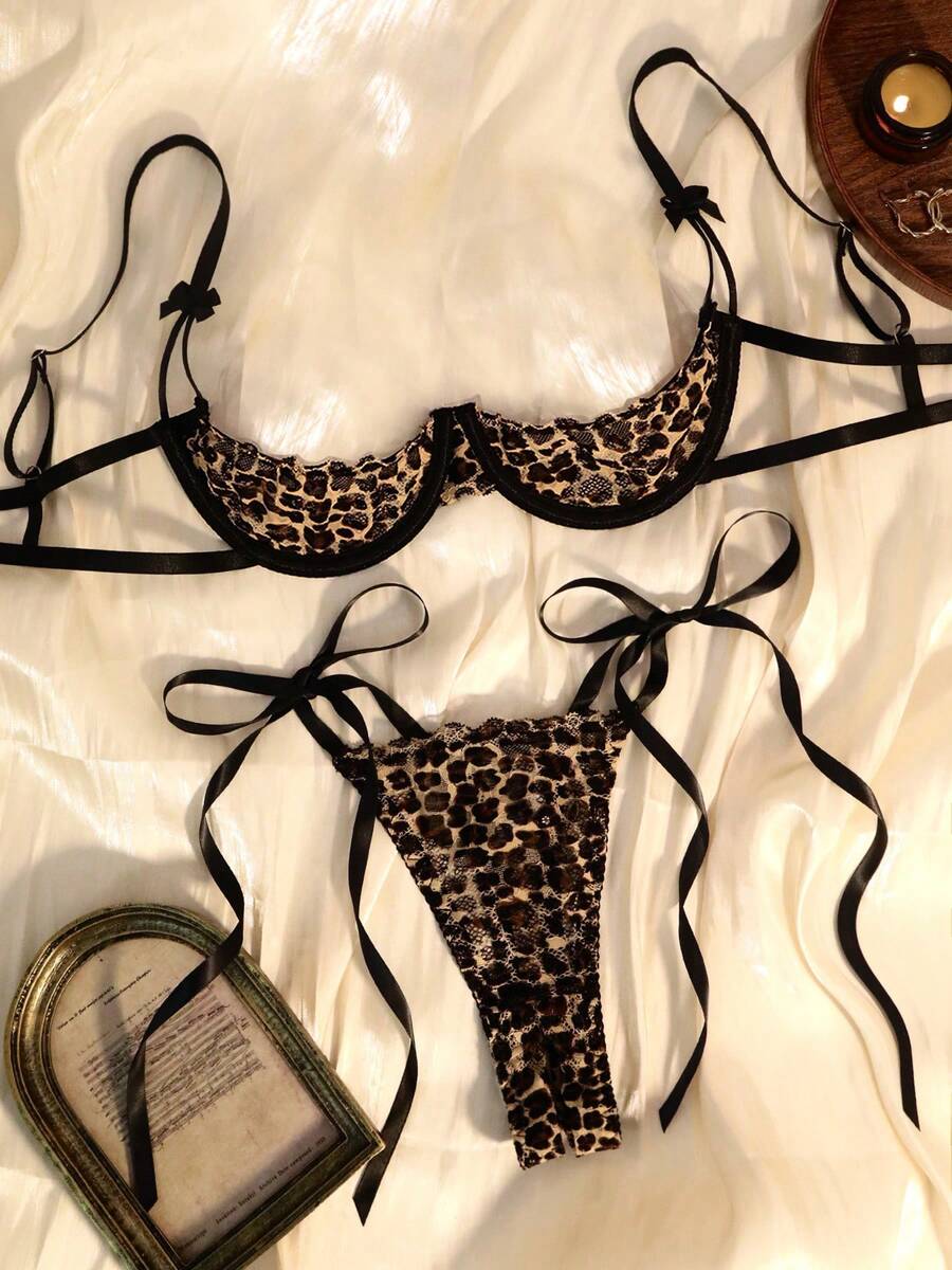 Bra Cup Seperempat Model dengan Motif Leopard dan Patchwork Renda Jala serta Celana Dalam Terbuka di Selangkangan, Set Pakaian Dalam Seksi untuk Wanita - MultiWarna - View 1