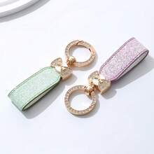 1 pieza Llavero de coche creativo con strass, estilo francés, anillo de llave de coche, colgante de mariposa con herrajes, adorno colgante exquisito, llavero versátil para mujeres - Llavero con incrustaciones de diamantes - Ver 2