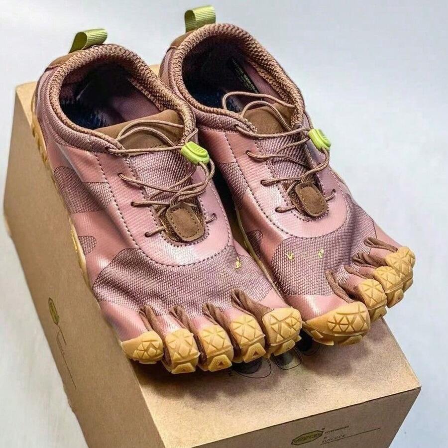 Vibram FiveFingers: Barefoot Performance, Unmatched Grip, Built For Every Adventure! - 13 - View 1