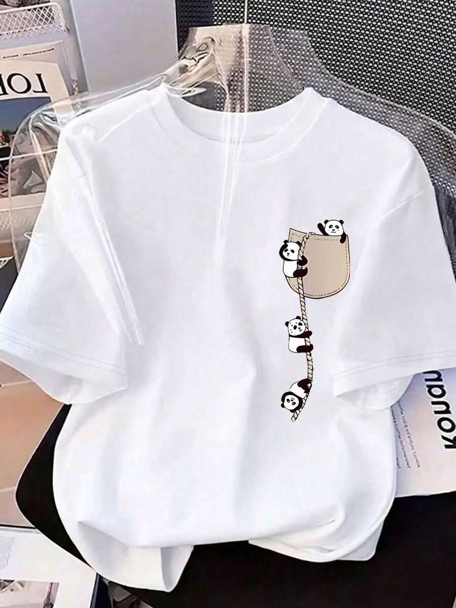Camiseta gráfica con bolsillo y estampado de cuerda de escalada de panda para mujer de talla grande. Suave y adorable estilo japonés, adecuada para primavera/verano, casual, trabajo, escuela - Negro - Ver 1