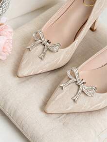 2pcs Detachable Shoe Decor White Rhinestone Metal Bow-Shaped Removable DIY Shoe Accessories Fashion Elegant Shoe Clips Buckles Black White Red Silver High Heels Shoes Women Shoes Decoration For Office Business - Silver - View 4
