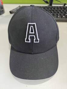 1 pieza Gorra de béisbol con 26 letras para niños, sombrero casual de protección UV para deportes al aire libre y viajes para niños pequeños, niños y adolescentes, niños y niñas - Negro - Ver 2