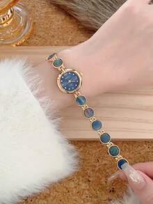 1pc New Fashion Women's Watch, Elegant Triangle Dial, Business Quartz Watch, Suitable For Daily Life, Parties And Banquets - Blue - View 3