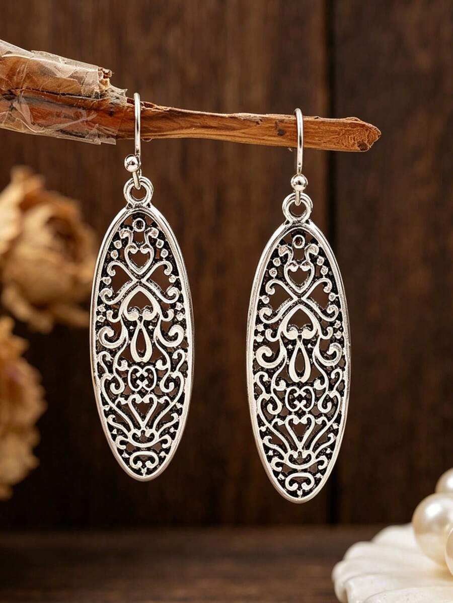 1 Pair Vintage Geometric Hollow Carved Alloy Long Luxury Earrings - Antique Silver - View 1