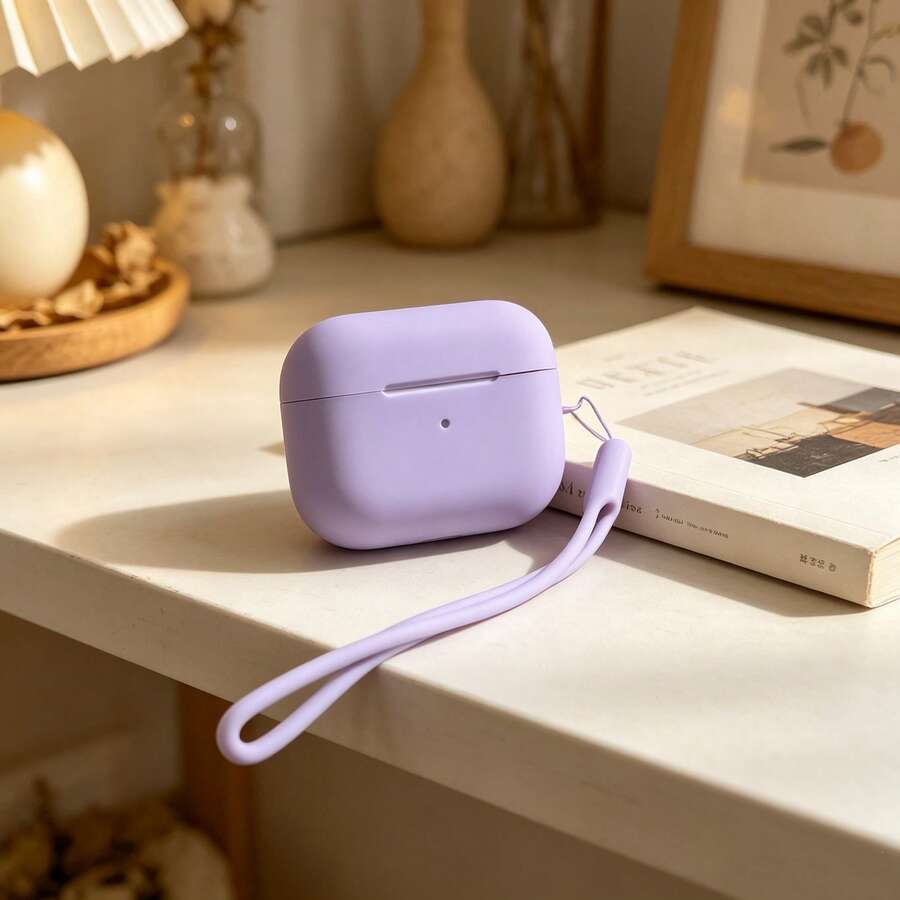 Funda protectora minimalista de silicona de unicolor para AirPods Pro 2 y Pro 3, con cordón de color a juego - Violeta claro - Ver 1