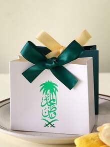 30 piezas Bolsas de regalo del Día Nacional de Arabia Saudita, decoradas con caligrafía árabe dorada y logotipo "Palma & Espada", diseño bicolor blanco & verde, con cinta de seda, empaque de regalo de lujo para bodas, eventos culturales o Día Nacional de Arabia Saudita - Ver 6