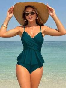 SYCAMORETREETECHNOLOGYMX Swim Lushoire Set de 2 piezas de tankini de traje de baño con top tipo camiseta cruzado y volantes en el bajo, y Bottom tipo - Verde Oscuro - Ver 1