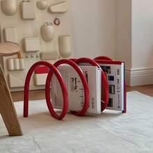 1 pieza Estantería de almacenamiento para el hogar de artista moderno grande, estantería de libros colorida de dopamina, estilo minimalista, estantería giratoria de hierro, diseño creativo personalizado, soporte de libros de escritorio, estantería de almacenamiento, estantería de libros de hierro de estilo minimalista colorida de dopamina, estantería giratoria personalizada, soporte de libros, estantería de almacenamiento, revista de escritorio (Modelo de adorno de revista de escritorio disponible para compra) - Multicolor - Ver 1