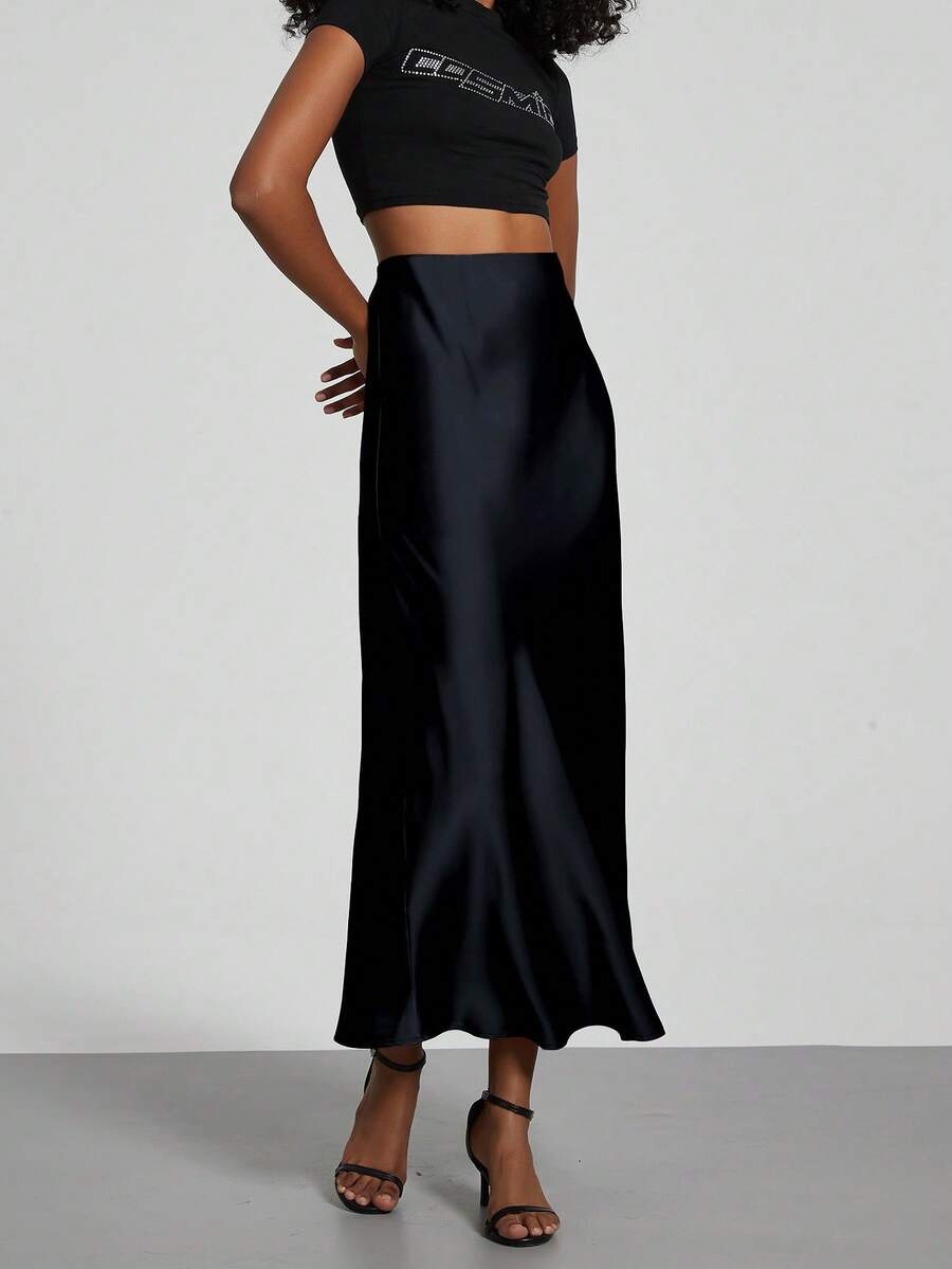 Elegant Textured Satin Midi Skirt That Flatters The Figure. - 深藏青 - 查看 1