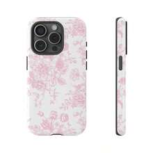 Una funda elegante para teléfono no incluye un cordón ni un soporte. 1 funda resistente para teléfono con diseño floral francés Toile De Jouy, en rosa claro y blanco, para 15Pro, 14, 13, 12, 11, 8, XR, Pro, Plus. Accesorios de protección con diseño floral. - Blanco - Ver 1