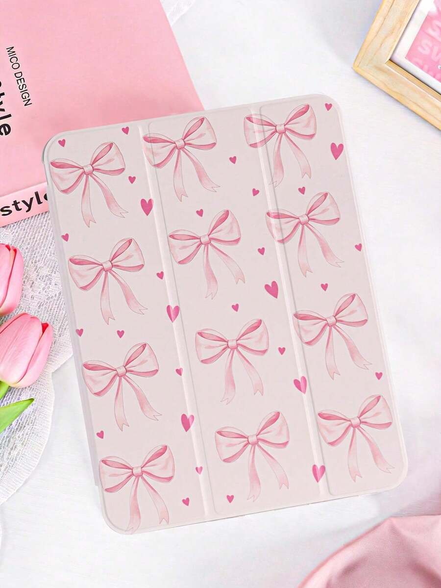 粉色蝴蝶結與愛心彩繪平板保護殼,相容 iPad Mini6/Mini7/9.7/10.2/10.5/Air4/Air5/10.9/Pro 11"/10th Gen/ Pro 11-In.(M4)-2024/ Air 7(M3)2025(11-Inch)/ Air 8(M4)2026(11-Inch/ (A16) 11 Inch 11th Generation 2025/ Galaxy Tab A8 10.5 Inch 2022,內置筆槽,三折支架,TPU 軟邊,自動休眠/喚醒,翻蓋平板保護殼,三折筆槽款 - 彩色 - 查看 1