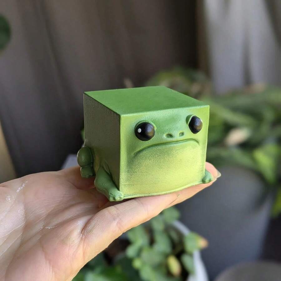 Best-Selling Ugly-Cute 3D Square Frog ABS Resin Figurine, Office Desk Desktop Home Decor Ornament, Creative Small Decoration, Quirky Craft Gift